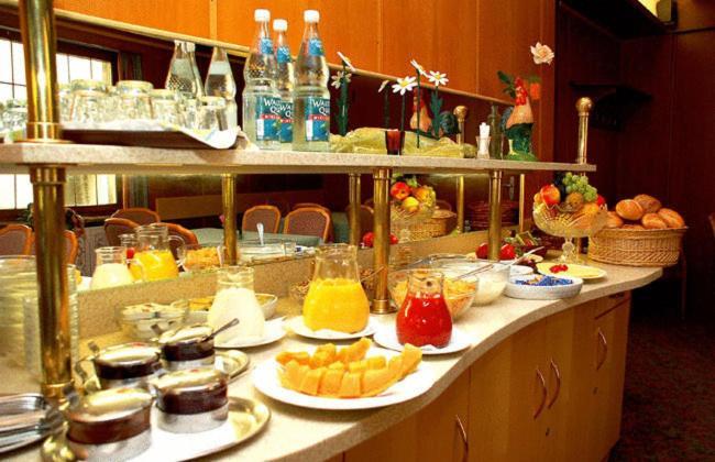 Gasthaus Merkel Hotel Бад Бернек им Фихтелгебирге Екстериор снимка