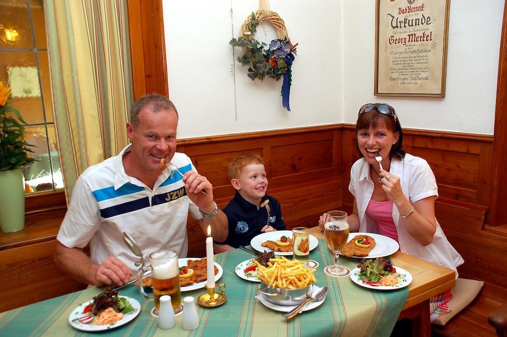 Gasthaus Merkel Hotel Бад Бернек им Фихтелгебирге Екстериор снимка